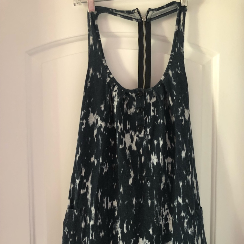 Casual dress with pockets!